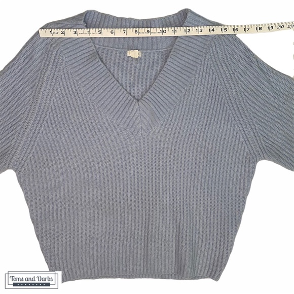 Garage Women's V Neck Knitted Sweater Blue - Picture 5 of 8